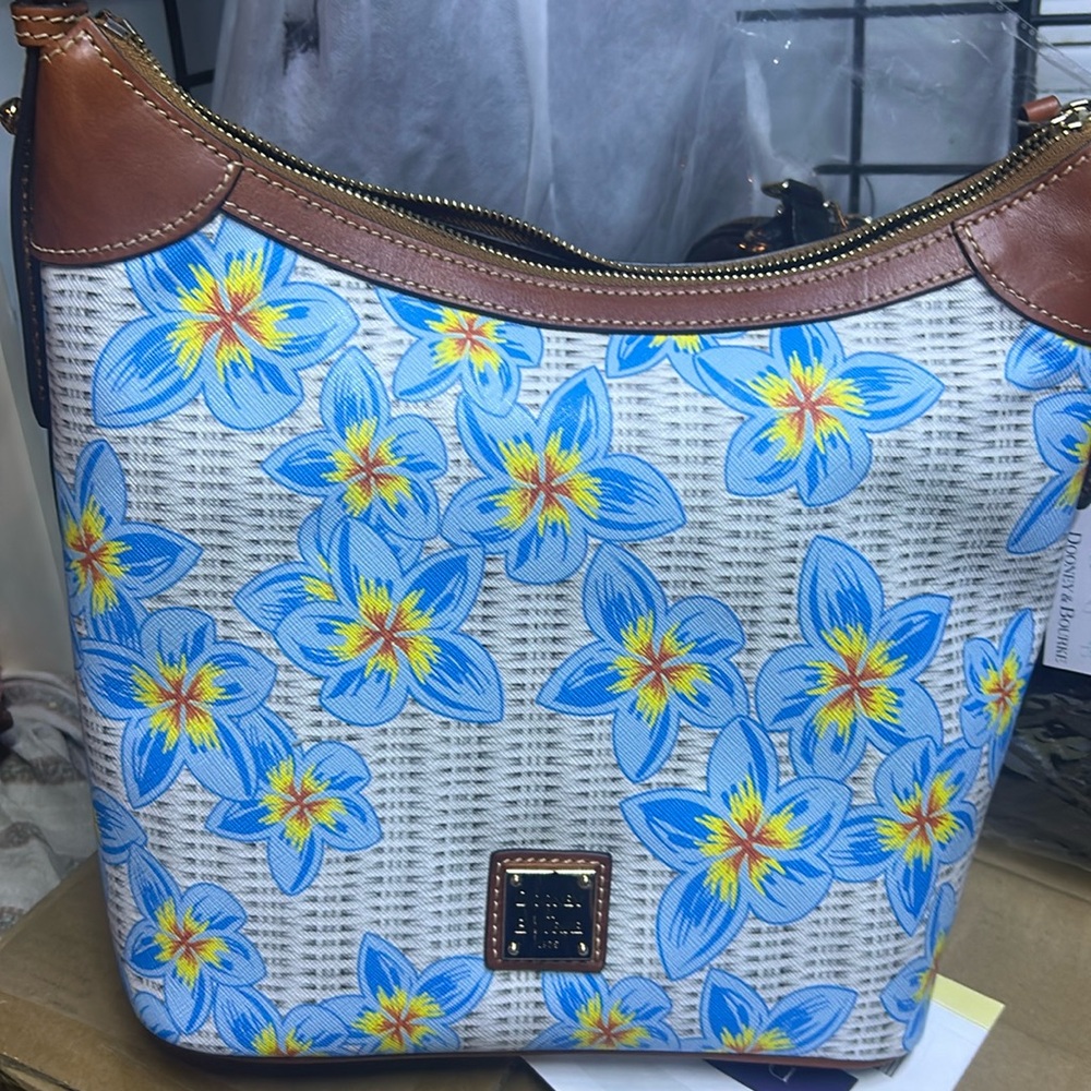 NWT Dooney